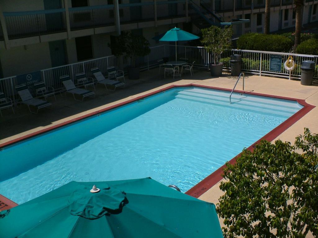Quality Inn הרלינגן מראה חיצוני תמונה